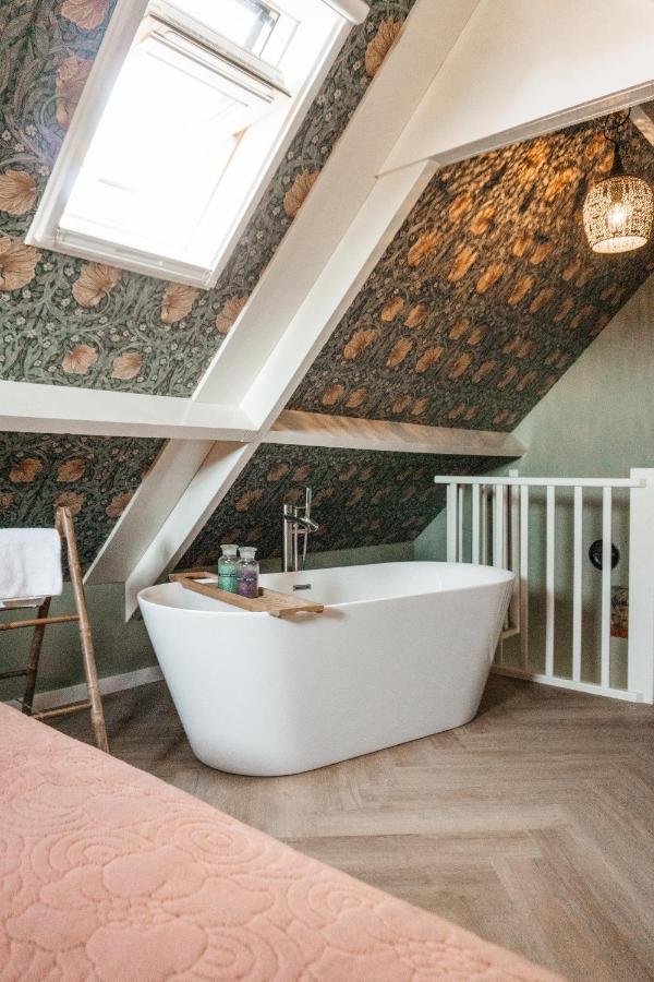 Logement Cornelia - Tholen, Zeeland ภายนอก รูปภาพ