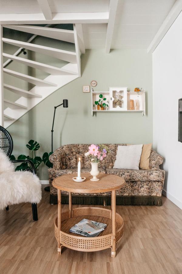 Logement Cornelia - Tholen, Zeeland ภายนอก รูปภาพ